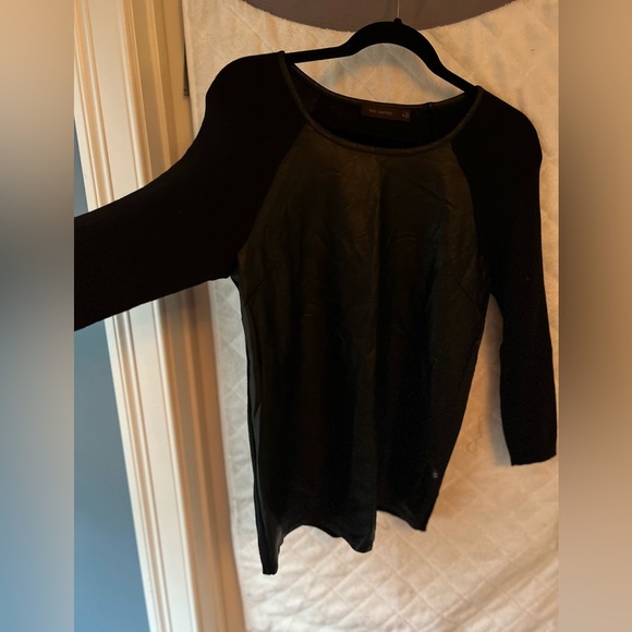 LIKE NEW The Limited Mixed Media Sweater - Picture 4 of 5